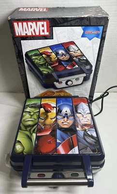 Marvel Avengers Waffle Maker: 4-Slice Blue Model MVA-281 New Open Box - Image 1 of 4