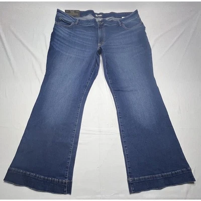 NWT Wrangler Retro Women's Mae Mid Rise Western Style Bootcut Jeans Sz 26W 48x31 - Image 1 of 4