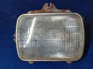 89-95 Toyota Pickup 90 91 4Runner Left Headlight Bucket W Sealed Beam LH W Plug - Picture 1 of 6