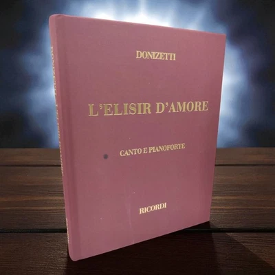 Ricordi L'elisir d'amore (Vocal Score) Vocal Score Series by Gaetano Donizetti - Image 1 of 4