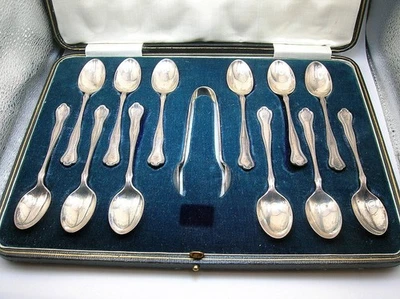 JUEGO DE 12 CUCHARAS Y PINZAS DE AZÚCAR DEMITASSE MARTIN HALL INGLATERRA - EN CAJA - B.OFERTA Foto 1 de 4