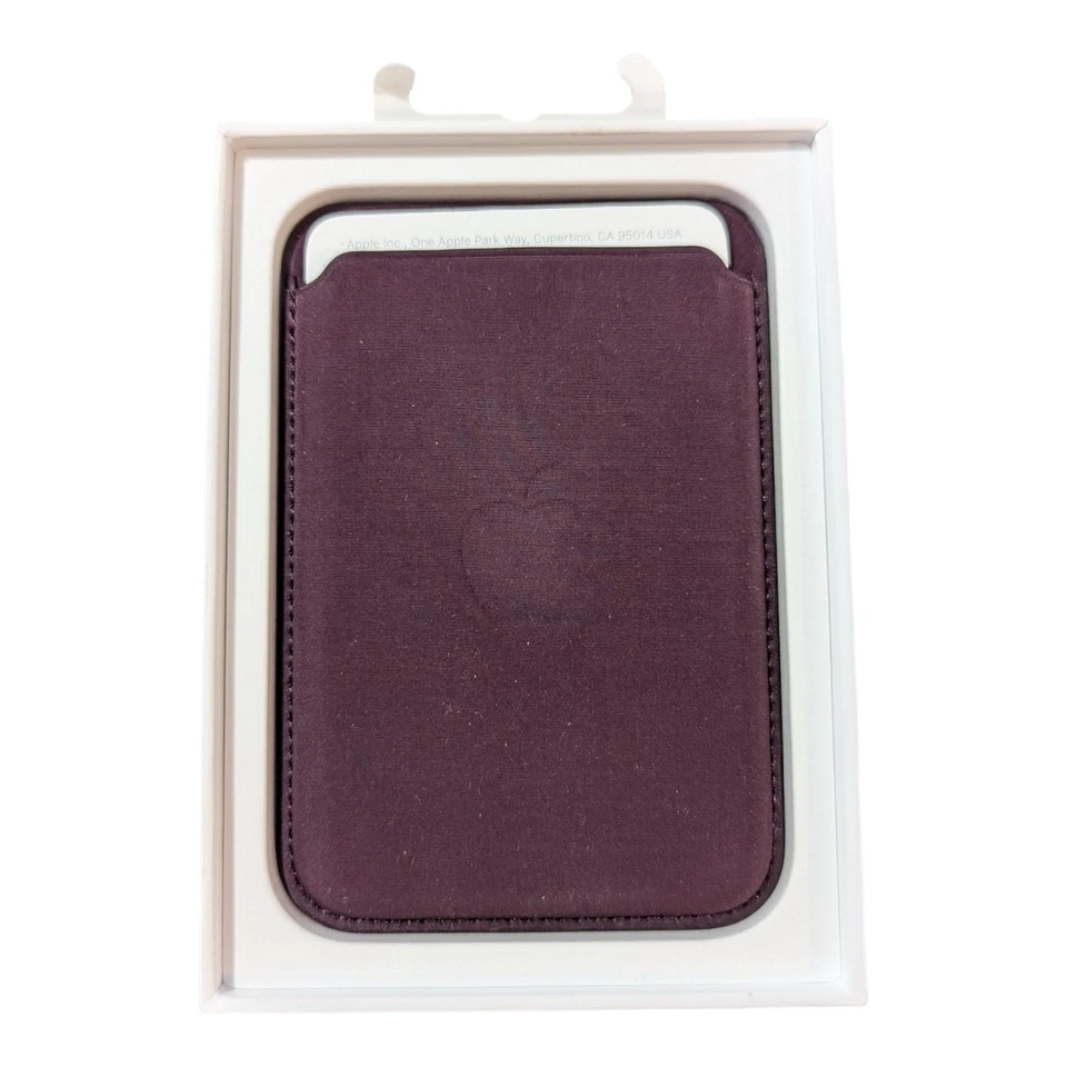 E3. Cartera tejida fina Apple iPhone con MagSafe - Malva - Lee a continuación  Foto 1 de 1