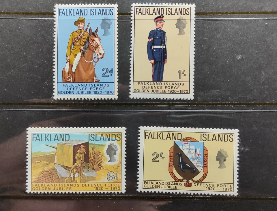 n3186 Militar Ejercito 4 sellos MNH Islas. Falkland 1970 Guerra Uniformes Mapas - Imagen 1 de 1