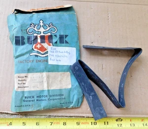 NOS RIGHT REAR FENDER TO BODY SEAL FOR 1949 BUICK CARS SEE BELOW) NEW 49 - Photo 1/1
