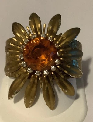 Brazalete Flor Metal con Piedra Central Joya (2103) Foto 1 de 4