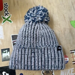 NORTH FACE Kids' Lined Cozy Chunky Beanie, TNF Light Grey Heather - Picture 1 of 4