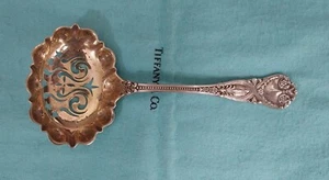 439. Tiffany Sterling Saint James Sugar Sifter Mono 5 11/16" 1.41 ozt. Superb - Picture 1 of 6