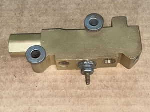 Corvette Brake Proportioning Valve Distribution Block Switch 78 79 80 81 82 - Picture 1 of 9