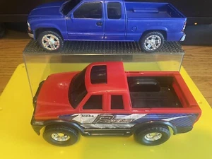 11 FORD F-150 TONKA 1/24 PU & 99 SILVERADO TOY CENTURY PU USED MADE VIET. LOT 11 - Picture 1 of 8