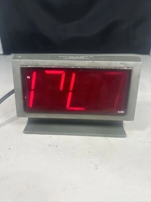 Relógio despertador digital Advance modelo 3112 alimentado vermelho LED transparente J44 - Imagem 1 de 4