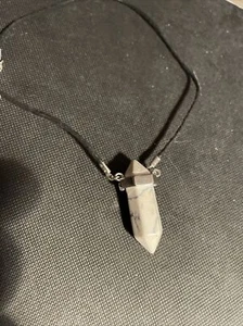 Howlite Natural Crystal Healing Point Gemstone Necklace Reiki Pendant  - Picture 1 of 7