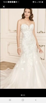 plus size wedding dresses size 18  ivory lace and tulle. Sofia Tolli  beautiful  - Image 1 of 3