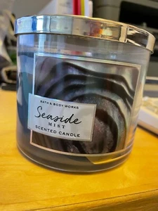 Bath & Body Works Seaside Mist 14.5 oz Scented 3 wick candle BRAND NEW - Picture 1 of 2