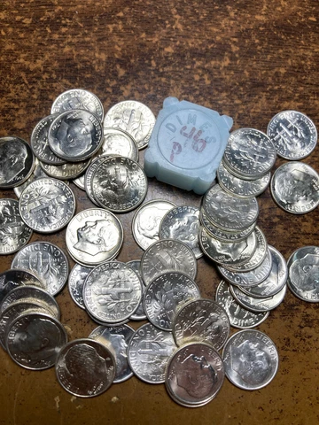 1946-P ROOSEVELT DIME ROLL,  BU! 50 COINS Cover
