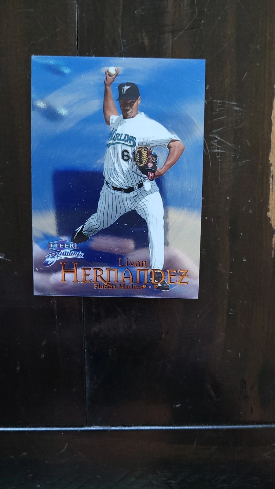 1999 FLEER BRILLIANTS BLUE LIVAN HERNANDEZ