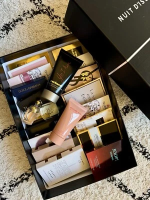 24 Stk Parfum Mini Sammler Travel inkl Box Guerlain Armani Cacharel Tom Ford  - Bild 1 von 4