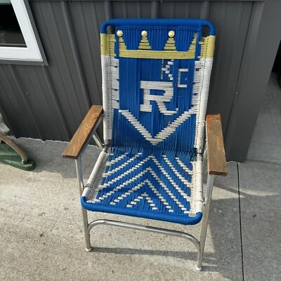 De Colección Patio Césped Playa Silla Kansas City Royals Macramé Aluminio Madera Apoyabrazos LN Foto 1 de 4