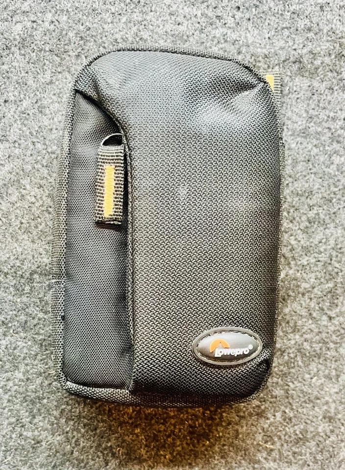 Lowepro Taho 30, Camra Case, Black, Compact Pouch, Orange Lined, Zipper - Image 1 of 4