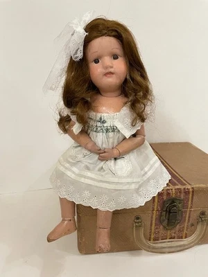 Muñeca Schoenhut Antigua 15" Toda Madera Hecha en EE. UU. Cara Dolly Calcomanía Original en la Parte Trasera Foto 1 de 4