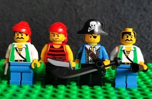 LEGO Pirate Minifigures Bundle Lot Classic Captain Crew Vest pi102 pi052 pi167 - Picture 1 of 6