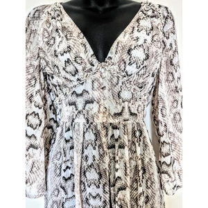 H&M beach cover up or long blouse white and brown snake animal pattern size xs - Picture 1 of 7
