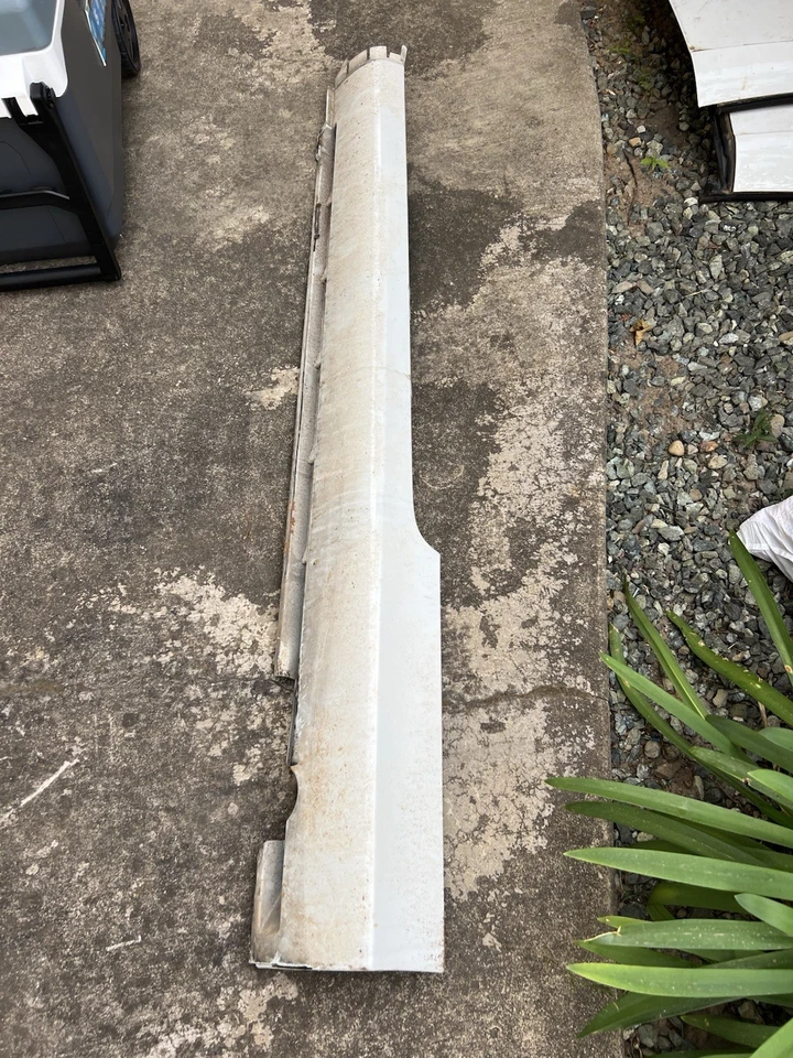 Volvo C70 04-13  Left Driver Side Rocker Panel  Deflector Molding 30787150 - Изображение 1 из 4