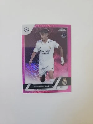 2022-23 Topps Chrome UEFA Champion's League Bruno Iglesias RC Pink /250 SD1913 - Image 1 of 2