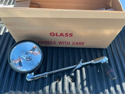 NOS Unity S04 spotlight for 98-11 Ford Crown Victoria Police Interceptor P71 LH - Image 1 of 4