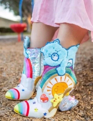 Irregular Choice Care Bear Collection I Like Botas para Dormir Talla 41 Nuevas en Caja Foto 1 de 4