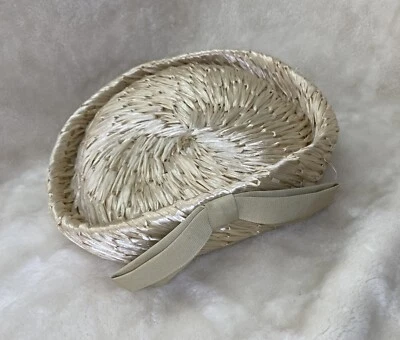 Sombrero tejido crema vintage de diseñador exclusivo Parkridge 1950 1960 arco de colección Foto 1 de 4