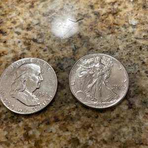 Paar Half Dollars a 1942 Walking Liberty und 1958 Benjamin Franklin beide vz - Bild 1 von 5