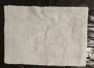 TAPETE DE BANHEIRO POTTERY BARN 100% ALGODÃO ORGÂNICO CERTIFICADO 25 pol X 18 pol - Imagem 1 de 4