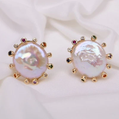 Pendientes de perla Keshi moneda blanca cultivada circonita cúbica pavé enchapado en oro Foto 1 de 4