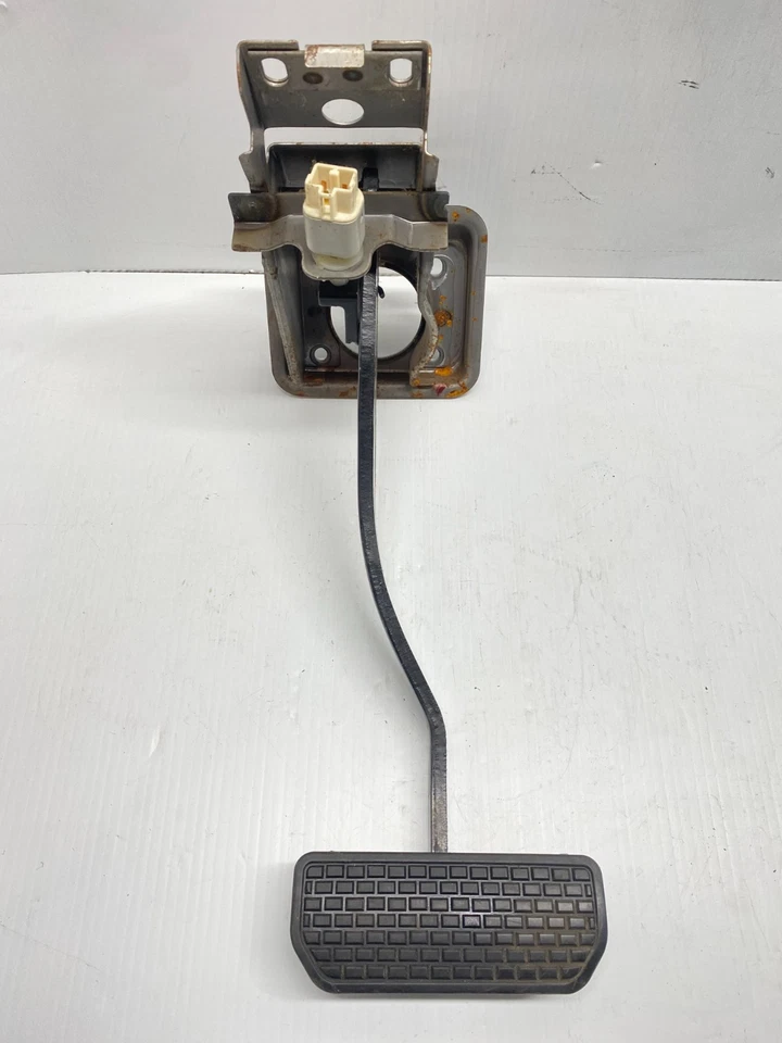 Conjunto de pedal de freno Suzuki Grand Vitara 1999-2005 OEM, Foto 1 de 4