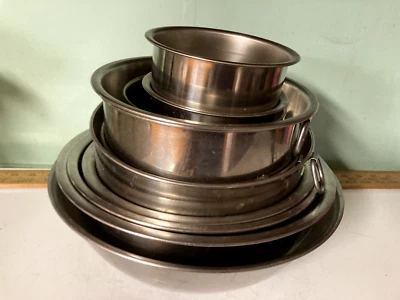 Assortment of stainless steels bowls bundle lot of 10 - Image 1 of 4