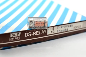 Miniatur-Relais von SDS Relais Typ DS2-M-DC24, 2x UM, 24 V- / 2 A, Relay, NOS - Bild 1 von 4