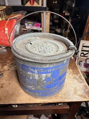 MINNOW BUCKET Old Pal WOODSTREAM w/insert  8 qt Galvanized Lititz PA - Image 1 of 4