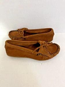 Minnetonka Sz 10 Brown Suede Driving Shoe Moccasin Loafers Tie Kiltie - Picture 1 of 9
