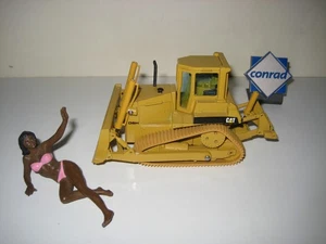 CATERPILLAR D 6 H PLANIERRAUPE PYRAMID LOGO #2851.18a CONRAD 1:50 - Picture 1 of 5