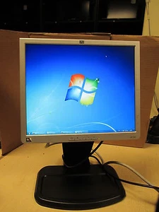 HP L1740 PL766A Silver-Black 17" 5ms TFT LCD Monitor 300 cd/m2 500:1 1280x1024 - Bild 1 von 1