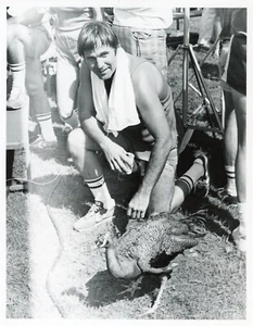 Gil Gerard 1979 Original Type 1 Photo Vintage 8x10 Celebrity Memorabilia - Picture 1 of 2