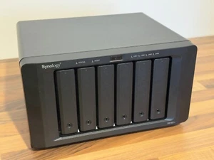 Synology DiskStation DS1621+ 6-bay NAS – 32GB RAM, 2x M.2 SSD Cache, 6x HDD - Photo 1/16