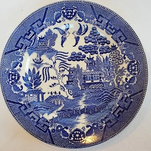 Vintage Blue Willow Dinner Plate 9" Made in Japan Overall Crazing On The Back - Picture 1 of 4