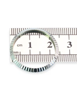 ROLEX 18K WEISSGOLD GERIFFELTE LÜNETTE FÜR 26 MM UHR 6917 6917 69160 69190 ORIGINAL - Bild 1 von 3