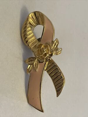 Broche prendedor vintage AVON conciencia del cáncer de mama oro rosa cinta Foto 1 de 4