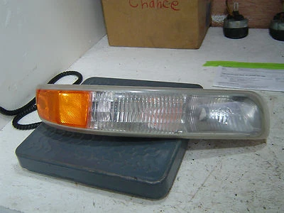 2001 Chevy 2500 Pickup Truck Right Hand Signal Light Assembly  - Image 1 of 2
