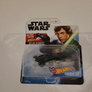 Star Wars Hot Wheels LUKE SKYWALKER WITH SWING OUT LIGHTSABER character car 2017 - Picture 1 of 8