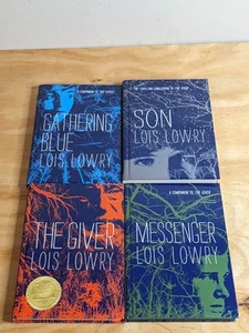The Giver Quartet Book Set Lois Lowry Hardcover Volumes 1,2,3,4 - Bild 1 von 9