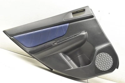Cubierta de tarjeta de panel de puerta trasera izquierda Subaru WRX STI 2015-2019 LH 15-19 Foto 1 de 4