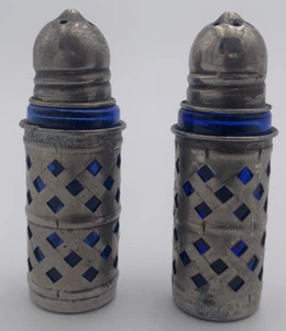 Vintage Mid-century Silver Plate & Cobalt Blue Glass Salt And Pepper Shakers - Picture 1 of 4